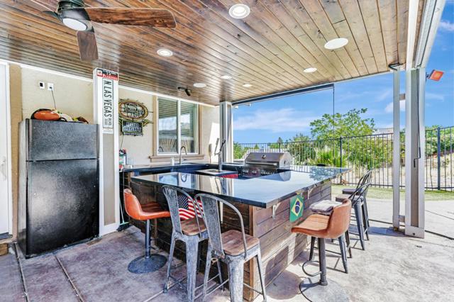 2700 St Regis Avenue, Brentwood CA: https://media.crmls.org/mediaz/97b0976e-80d4-4867-8ce4-a47444217cd6.jpg