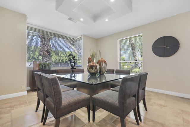 41800 Jones Drive, Palm Desert CA: https://media.crmls.org/mediaz/97b097ce-89c2-4408-9d85-9b603415ac8c.jpg