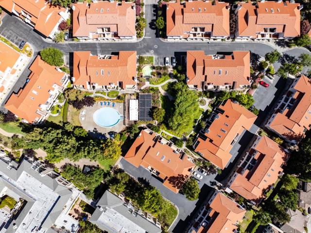 10209 Danube Drive, Cupertino CA: https://media.crmls.org/mediaz/97b13ddc-4162-43a1-8381-a121a712ccd5.jpg