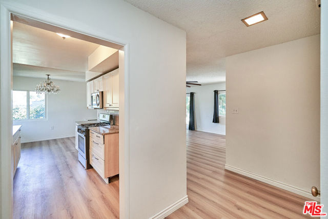 12129 Beverly Boulevard, Whittier CA: https://media.crmls.org/mediaz/97b14b05-6d41-45ed-8938-1ab2061b3e9d.jpg
