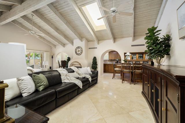 73580 Agave Lane, Palm Desert CA: https://media.crmls.org/mediaz/97b19ae4-bff8-4abf-ae7e-cef837aafcc0.jpg