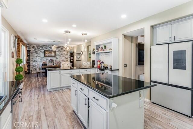 Image 15 of 27 For 79910 Camden Drive Drive