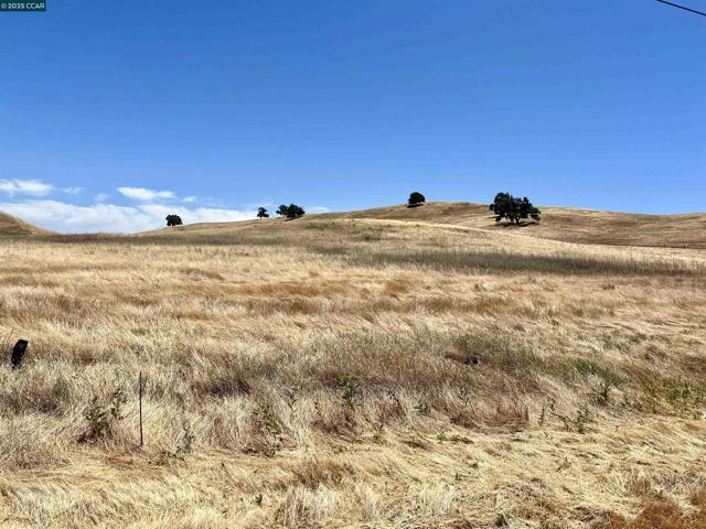 0 Briones Valley Rd, Brentwood (CC) CA: https://media.crmls.org/mediaz/97b1ffe1-ed8f-4173-8c9b-ac5b18cfd187.jpg