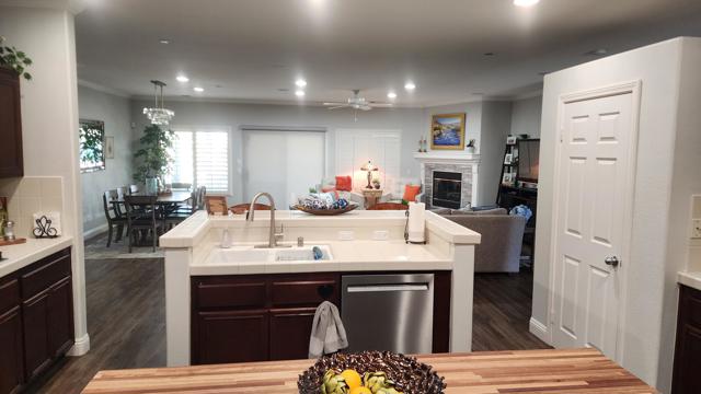 1002 Alta Cresta, Palm Springs CA: https://media.crmls.org/mediaz/97b2068b-7a6d-42c8-b420-21cab484926e.jpg
