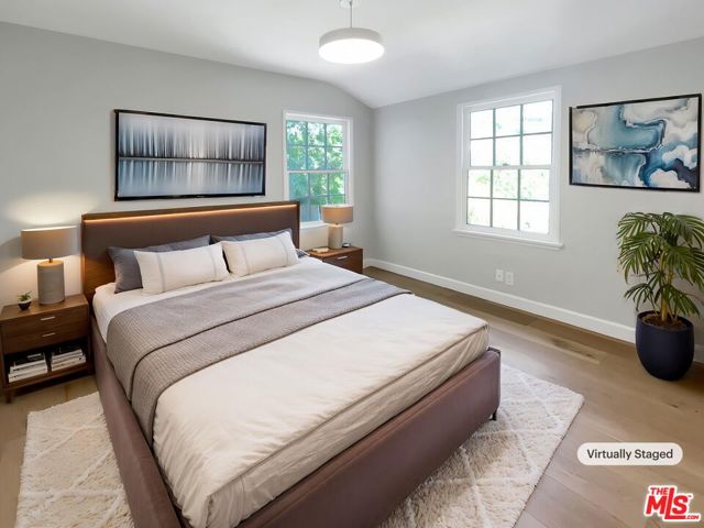 2252 Verde Oak Drive, Los Angeles CA: https://media.crmls.org/mediaz/97b20a40-6994-4027-aeb0-25f84ddfe65a.jpg
