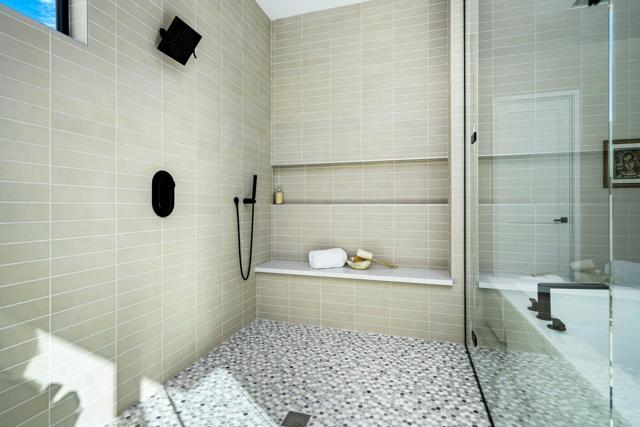 79242 Tom Fazio S Lane, La Quinta CA: https://media.crmls.org/mediaz/97b25e84-d6c8-4f8e-a202-1c8e491093e1.jpg