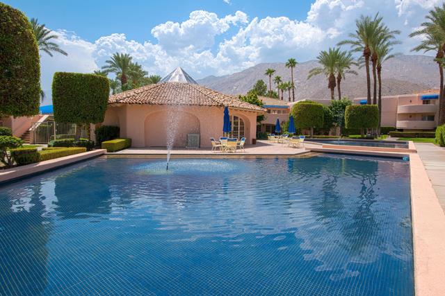 500 E Amado Road, Palm Springs CA: https://media.crmls.org/mediaz/97b27569-1b37-4ca3-b518-949d3b8897f1.jpg