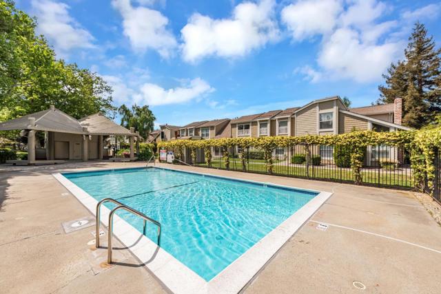 2286 Creek Bed Court, Santa Clara CA: https://media.crmls.org/mediaz/97b3e942-b25e-43a6-8e5c-00e291ae3bc3.jpg