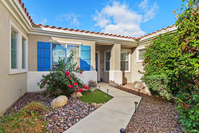 40613 Corte Los Cerritos, Indio CA: https://media.crmls.org/mediaz/97b5af81-9258-4c5d-b824-57763c5fc9cc.jpg