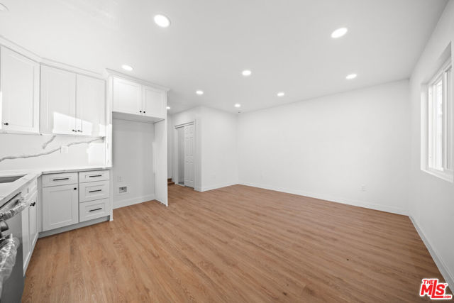 4325 W 58th Place, Los Angeles CA: https://media.crmls.org/mediaz/97b5ebde-71c0-4e79-a985-aa1765c6ffb8.jpg