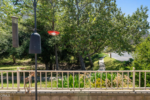 6378 Lada Avenue, Camarillo CA: https://media.crmls.org/mediaz/97b5fa40-918e-4413-805e-8608d4ba9dcd.jpg