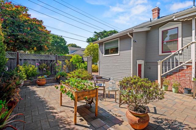 311 Walnut Street, Pacific Grove CA: https://media.crmls.org/mediaz/97b652eb-92ef-40fc-b5d6-0ba7f55ed977.jpg