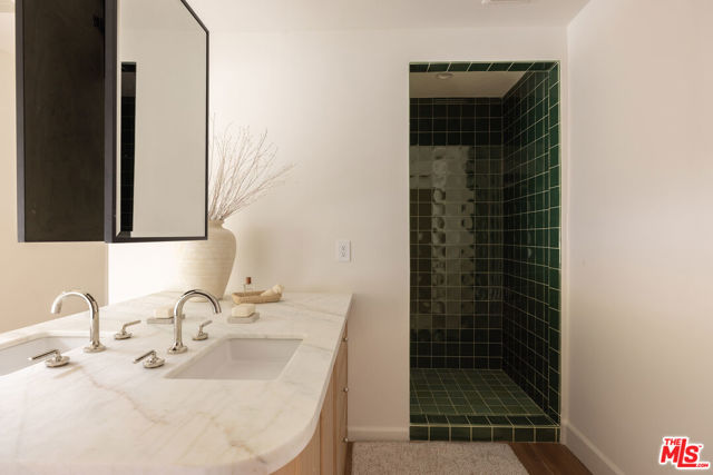 3546 Weslin Avenue, Sherman Oaks CA: https://media.crmls.org/mediaz/97b74502-139c-499b-bca8-3bbea47d8d1f.jpg