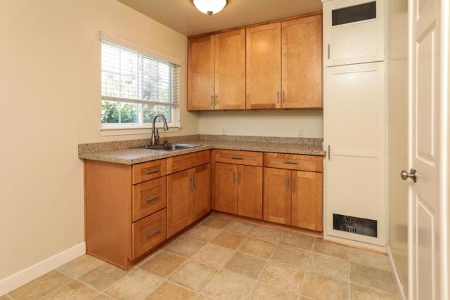 494 Dover Way, Campbell CA: https://media.crmls.org/mediaz/97b7a94c-ffe3-4b94-9042-9323c40ccaf8.jpg