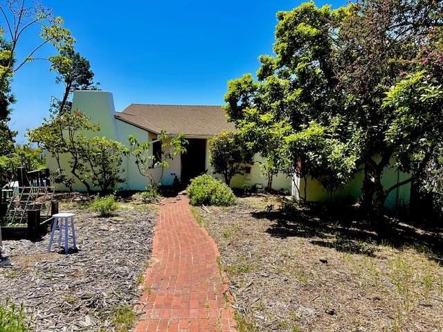 1881 Drake Drive, Oakland CA: https://media.crmls.org/mediaz/97b7b113-11a7-4c86-b112-c4dfbb132a1b.jpg