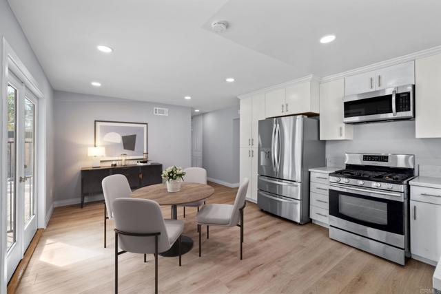 Detail Gallery Image 7 of 55 For 11153 Acaso Way, –,  CA 92126 - 4 Beds | 3 Baths