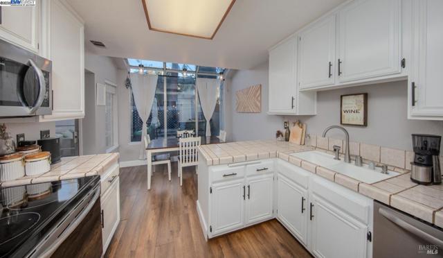 243 Northwood Commons, Livermore CA: https://media.crmls.org/mediaz/97b916f6-d77e-4904-bf31-49a755430430.jpg