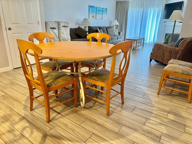 522 Seascape Resort Drive, Aptos CA: https://media.crmls.org/mediaz/97b9fa28-d26f-4eee-b313-a1c8c7b467dc.jpg