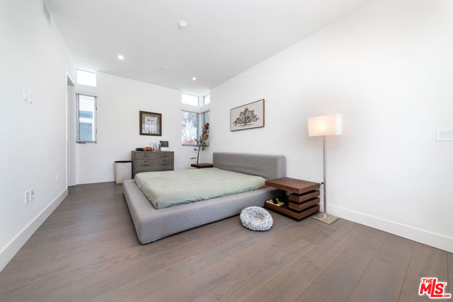 1951 Manning Avenue, Los Angeles CA: https://media.crmls.org/mediaz/97ba9e73-b06f-447c-94c9-fbea7226112e.jpg