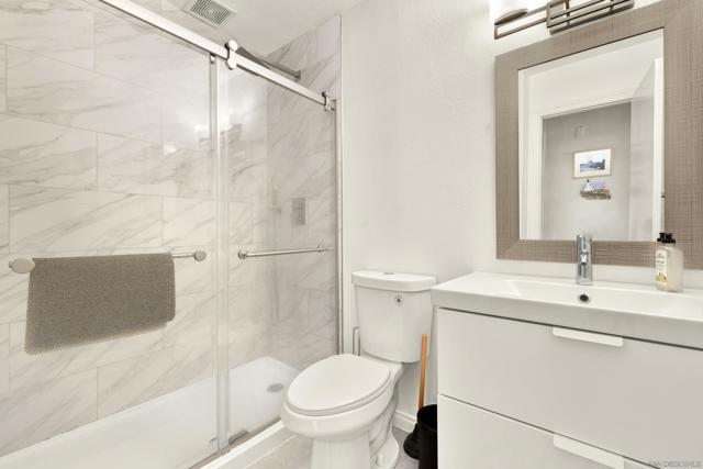 4015 Crown Point Dr, San Diego CA: https://media.crmls.org/mediaz/97baebe7-178a-470c-a9b2-99fc8ed1aa83.jpg