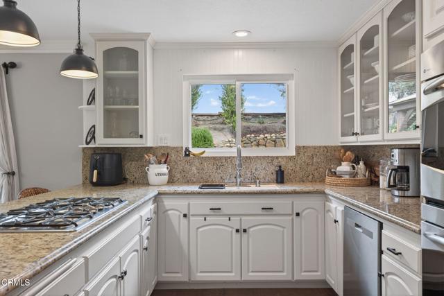 Detail Gallery Image 13 of 61 For 285 Siesta Ave, Thousand Oaks,  CA 91360 - 5 Beds | 3 Baths