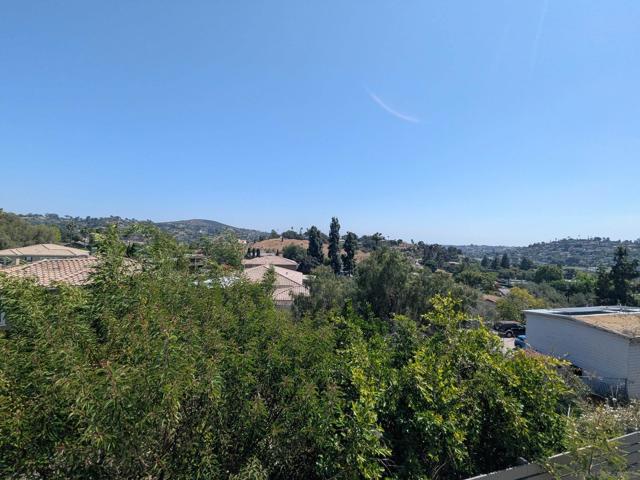 9347 Kahlua Way, Spring Valley CA: https://media.crmls.org/mediaz/97bc9eb9-50ea-448a-af84-8a044a6ad1d3.jpg