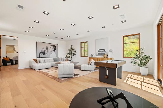 5758 60 Las Palomas, Rancho Santa Fe CA: https://media.crmls.org/mediaz/97bccec3-073e-49a8-8d5c-8c4e7eccce3c.jpg