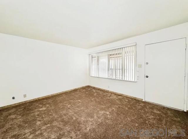 Image 2 of 6 For 9747 Riverview 11