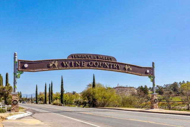 40707 Intrepid Rd, Hemet CA: https://media.crmls.org/mediaz/97be00cc-5b97-4f34-a627-1a6a170e0471.jpg