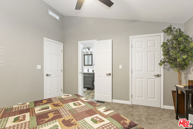 391 Montclair Drive, Big Bear City CA: https://media.crmls.org/mediaz/97beb654-51f5-4537-8ed7-4f270c9d7a1a.jpg