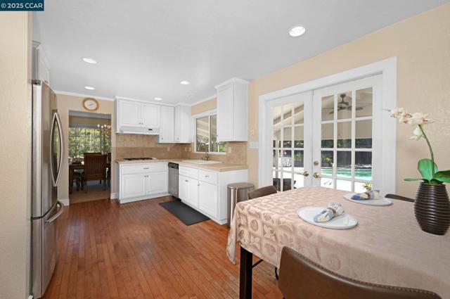 35 Alta Sierra Pl, Alamo CA: https://media.crmls.org/mediaz/97befadb-4684-432a-84bf-06b9e5ef49c5.jpg