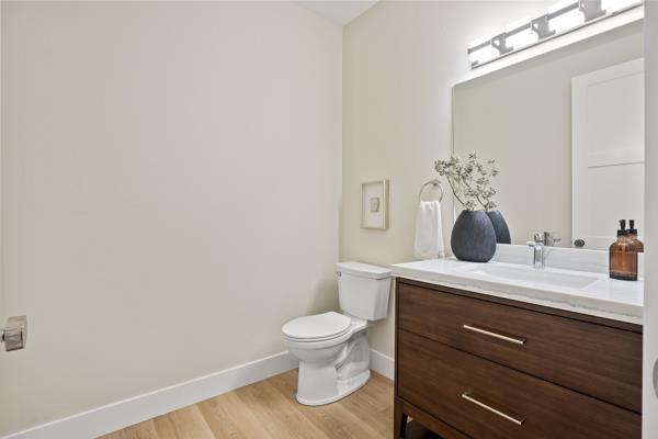 575 Seymour Street, Half Moon Bay CA: https://media.crmls.org/mediaz/97bf1718-b46b-4d0f-a8f4-8404a21e2c20.jpg