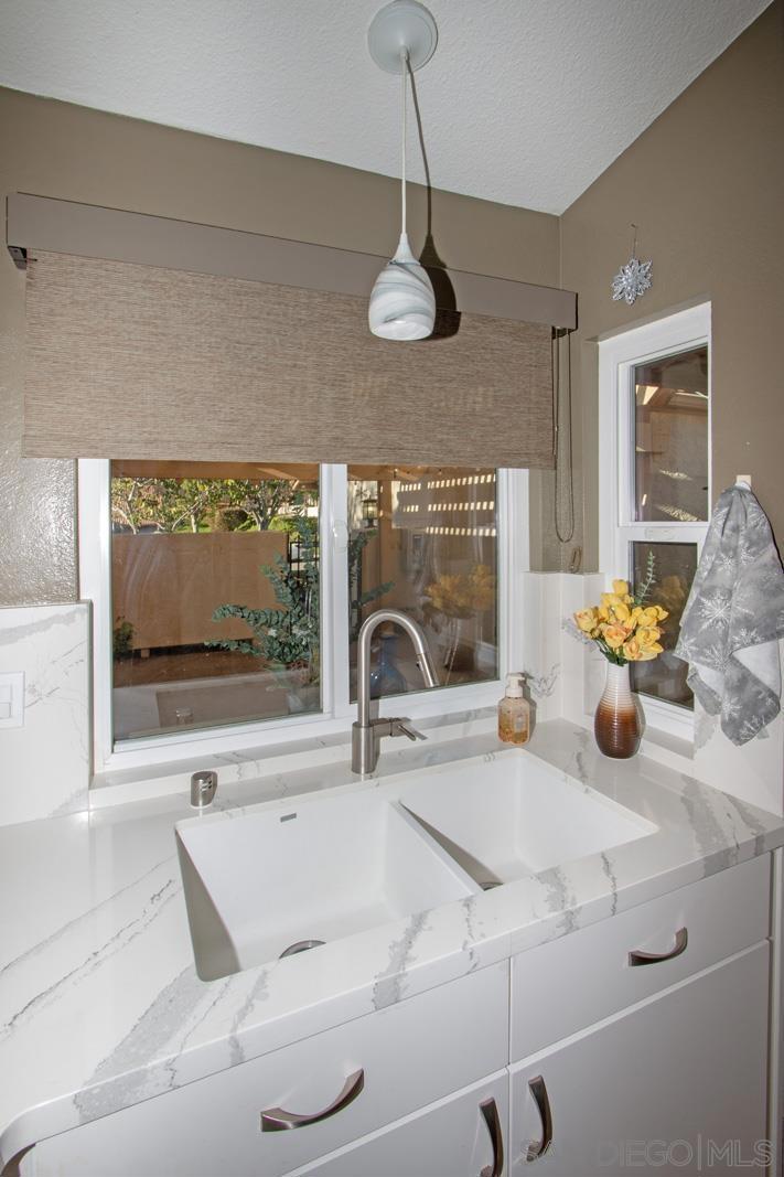 12755 Camino De La Breccia - photo 7