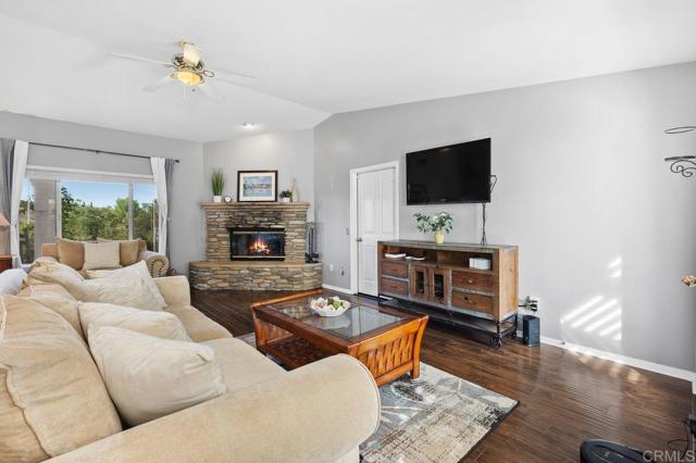 Detail Gallery Image 15 of 49 For 11106 Calgary Way, Valley Center,  CA 92082 - 3 Beds | 2 Baths