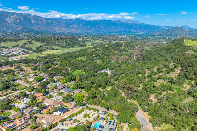 1585 Loma Drive, Ojai CA: https://media.crmls.org/mediaz/97c052db-5297-4ec1-9417-c8377e49a883.jpg