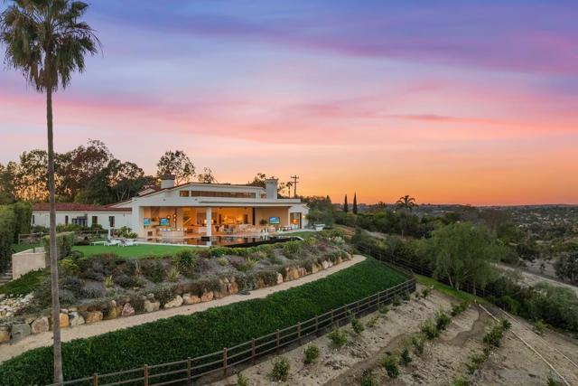 Image 3 of 52 For 5516 La Crescenta