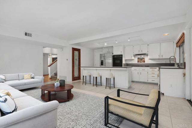 Detail Gallery Image 22 of 47 For 1184 Sidonia Ct, Encinitas,  CA 92024 - 5 Beds | 2/1 Baths