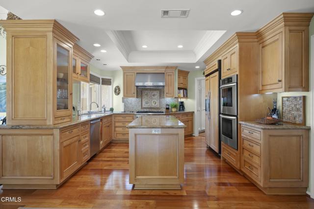 Detail Gallery Image 17 of 73 For 6516 San Onofre Dr, Camarillo,  CA 93012 - 4 Beds | 2/1 Baths