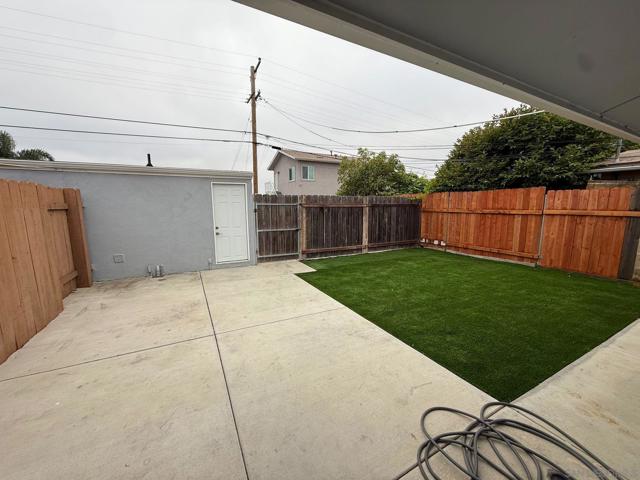 4384 Clairemont Dr, San Diego CA: https://media.crmls.org/mediaz/97c1794c-a309-4fb9-b438-f482c81c4d9a.jpg