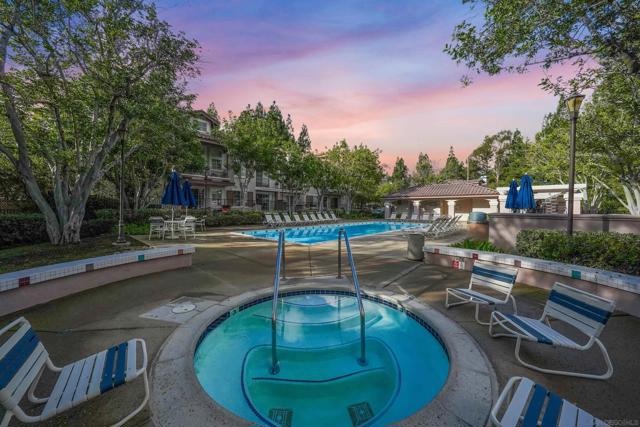 12083 Tivoli Park Row, San Diego CA: https://media.crmls.org/mediaz/97c2b923-bffd-4430-9945-e810bfc8870d.jpg