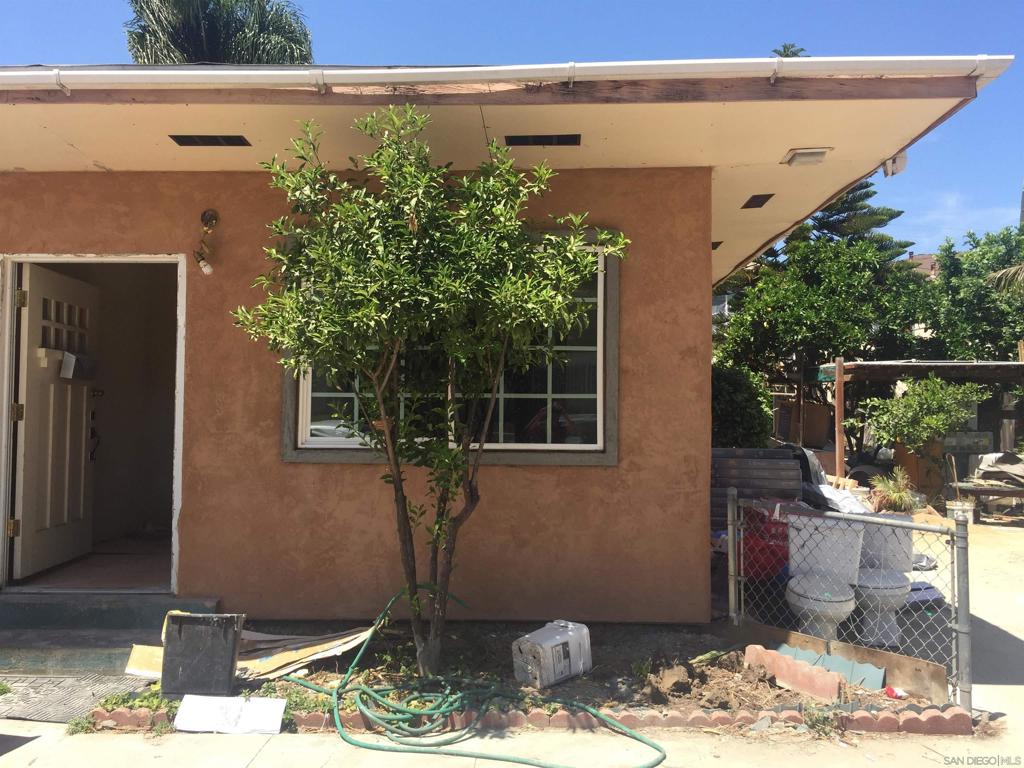4468 49th St - photo 2