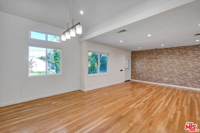 5400 W 82nd Street, Los Angeles CA: https://media.crmls.org/mediaz/97c3255d-11ed-416f-b74c-bca5b1d9c027.jpg