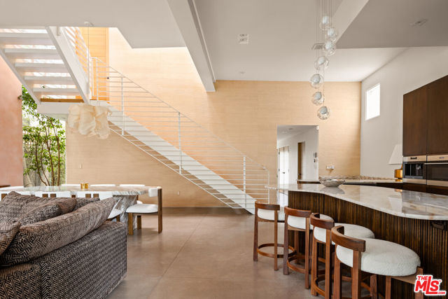 2341 Wilson Avenue, Venice CA: https://media.crmls.org/mediaz/97c32875-c575-4020-b7db-9e70437b93e2.jpg