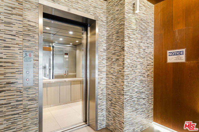 1818 Thayer Avenue, Los Angeles CA: https://media.crmls.org/mediaz/97c37071-a13a-4769-b347-12987a3a83e6.jpg