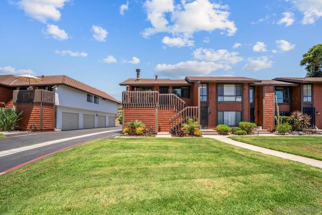 2459 Caminito Ocean Cv, Cardiff by the Sea CA: https://media.crmls.org/mediaz/97c38b74-0c1b-45a8-b8bc-5d0146b67a79.jpg