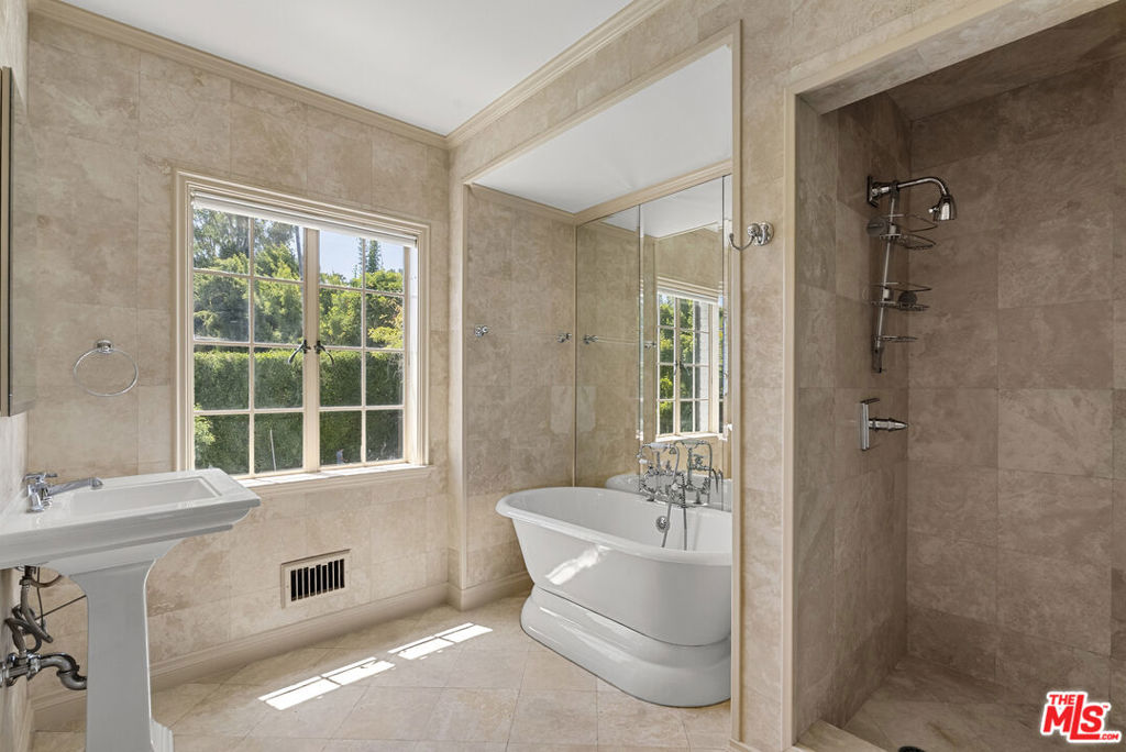 MLS #26861779 image #15