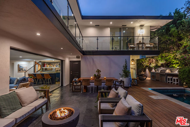 5 Bed Home for Sale in Los Angeles, California