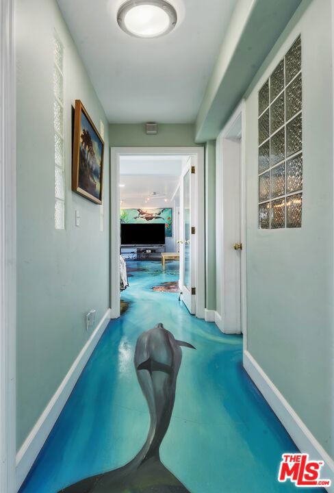 7007 Birdview Avenue, Malibu CA: https://media.crmls.org/mediaz/97c4e9b7-14cf-470f-9378-9a7bfa432f98.jpg