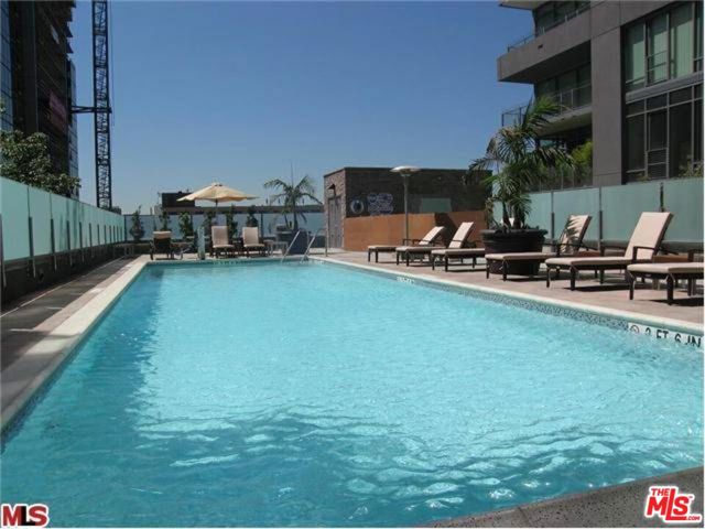 1111 S Grand Avenue, Los Angeles CA: https://media.crmls.org/mediaz/97c591d1-791e-4d24-ba35-65640c6730cd.jpg