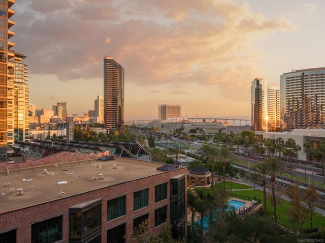 500 W Harbor Dr, San Diego CA: https://media.crmls.org/mediaz/97c60ae6-630f-4b54-b76e-95aac8a87f34.jpg